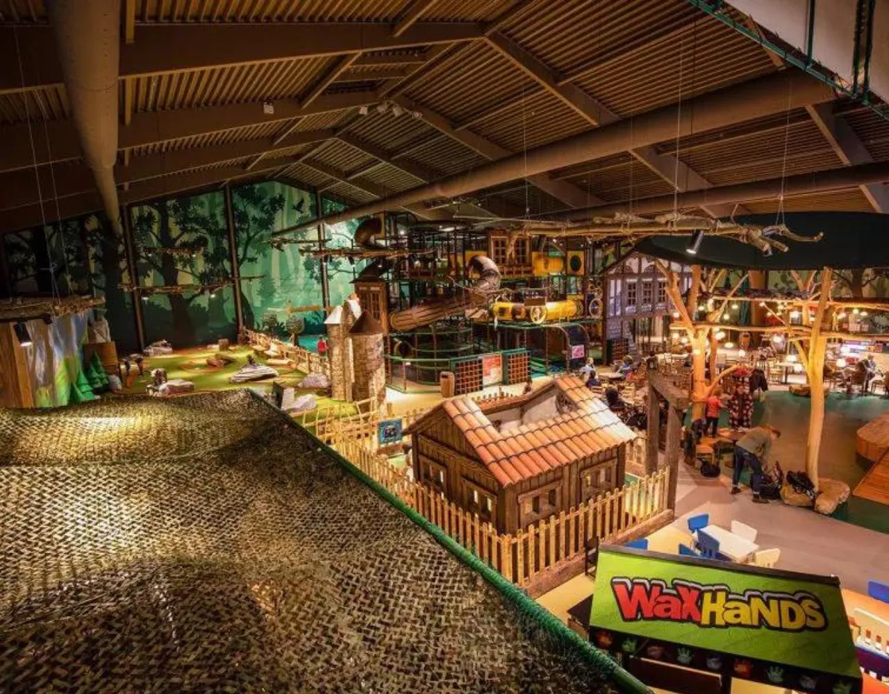 Ferienhaus mit Kamin im Center Parcs Les Ardennes in Belgien