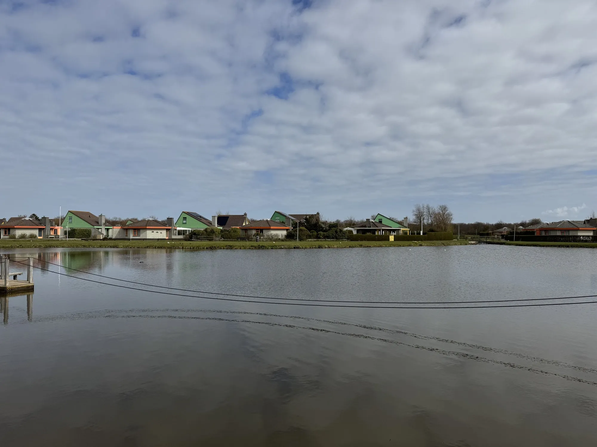 Panoramablick über den Teich des Bungalowpark Strandslag