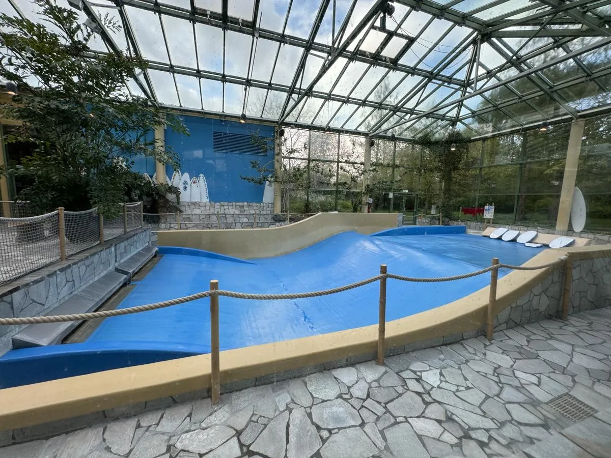 Ehemaliger FlowRider-Surfbereich im Aqua Mundo des Center Parcs De Eemhof