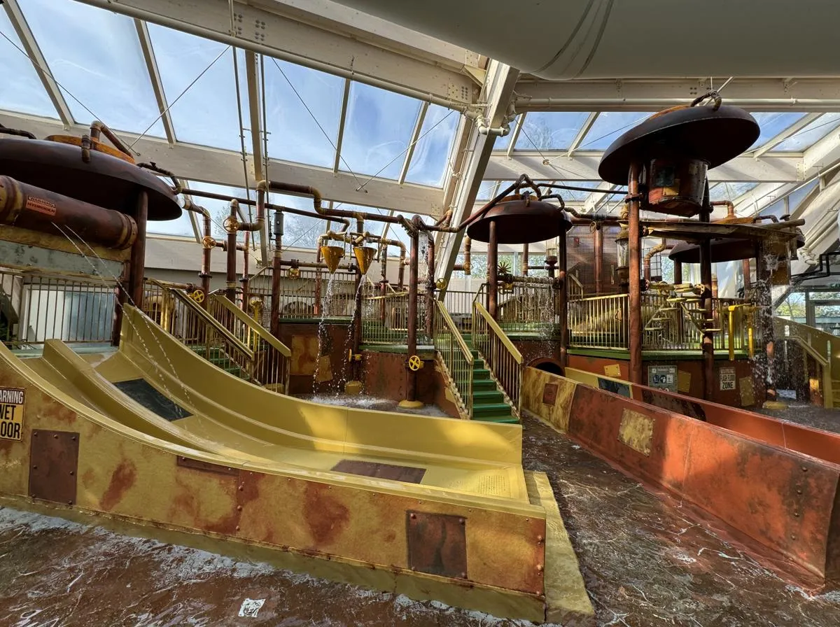 Wasserspielhaus (Waterplayhouse) im Aqua Mundo des Center Parcs De Huttenheugte