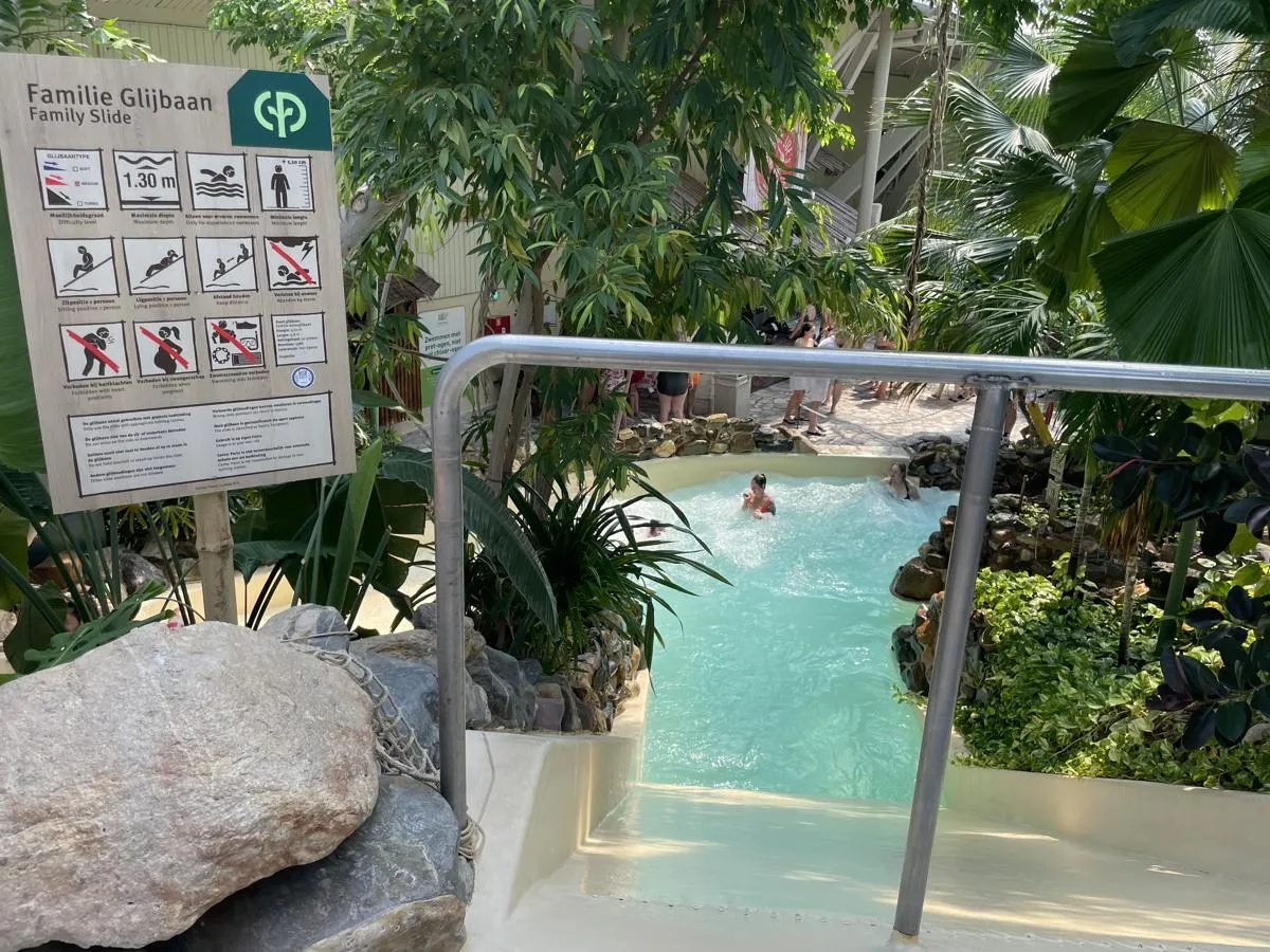 Aqua Mundo Einstieg wildeste Wildwasserbahn im Center Parcs Het Heijderbos