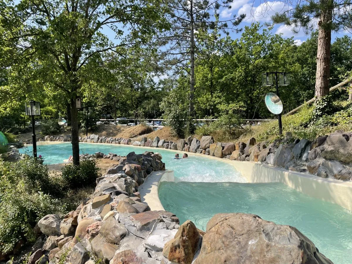Aqua Mundo Wildwasserbahn im Center Parcs Het Meerdal
