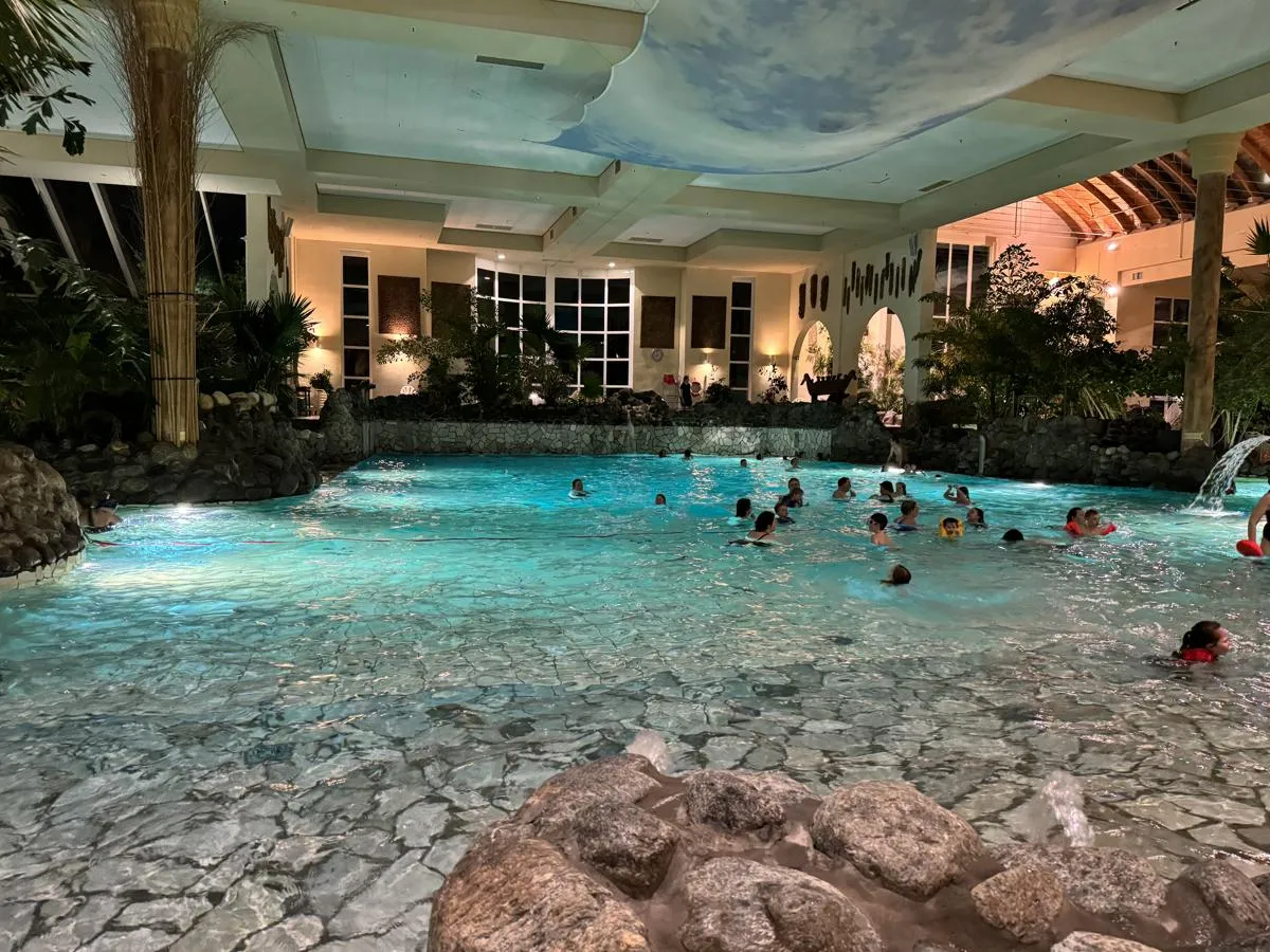 Aqua Mundo Wellenbad im Center Parcs Park Hochsauerland