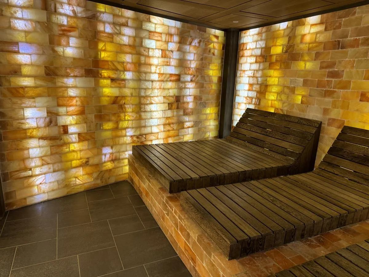 Wellnessbereich (Ansicht 1) im Aqua Mundo des Center Parcs Villages Nature Paris