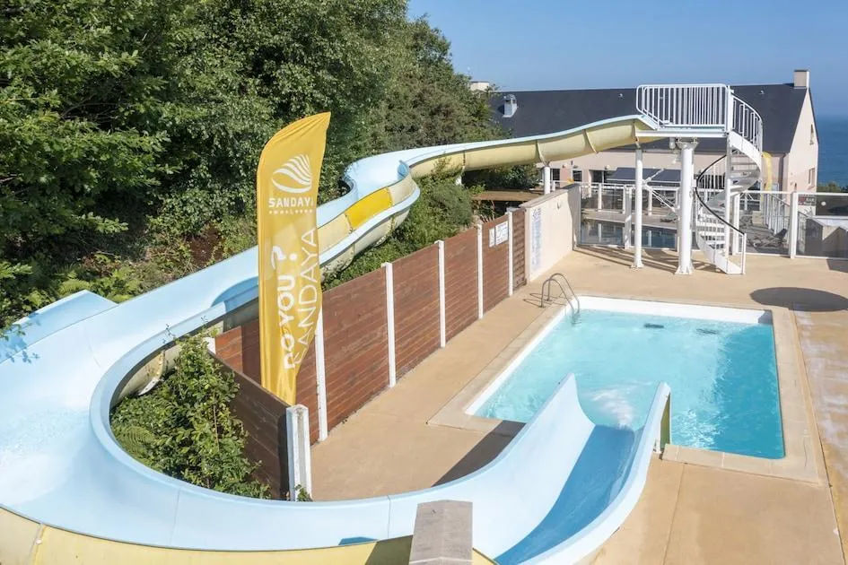 L'Anse du Brick in Maupertus-Sur-Mer, Haute-Normandie – Bild 1