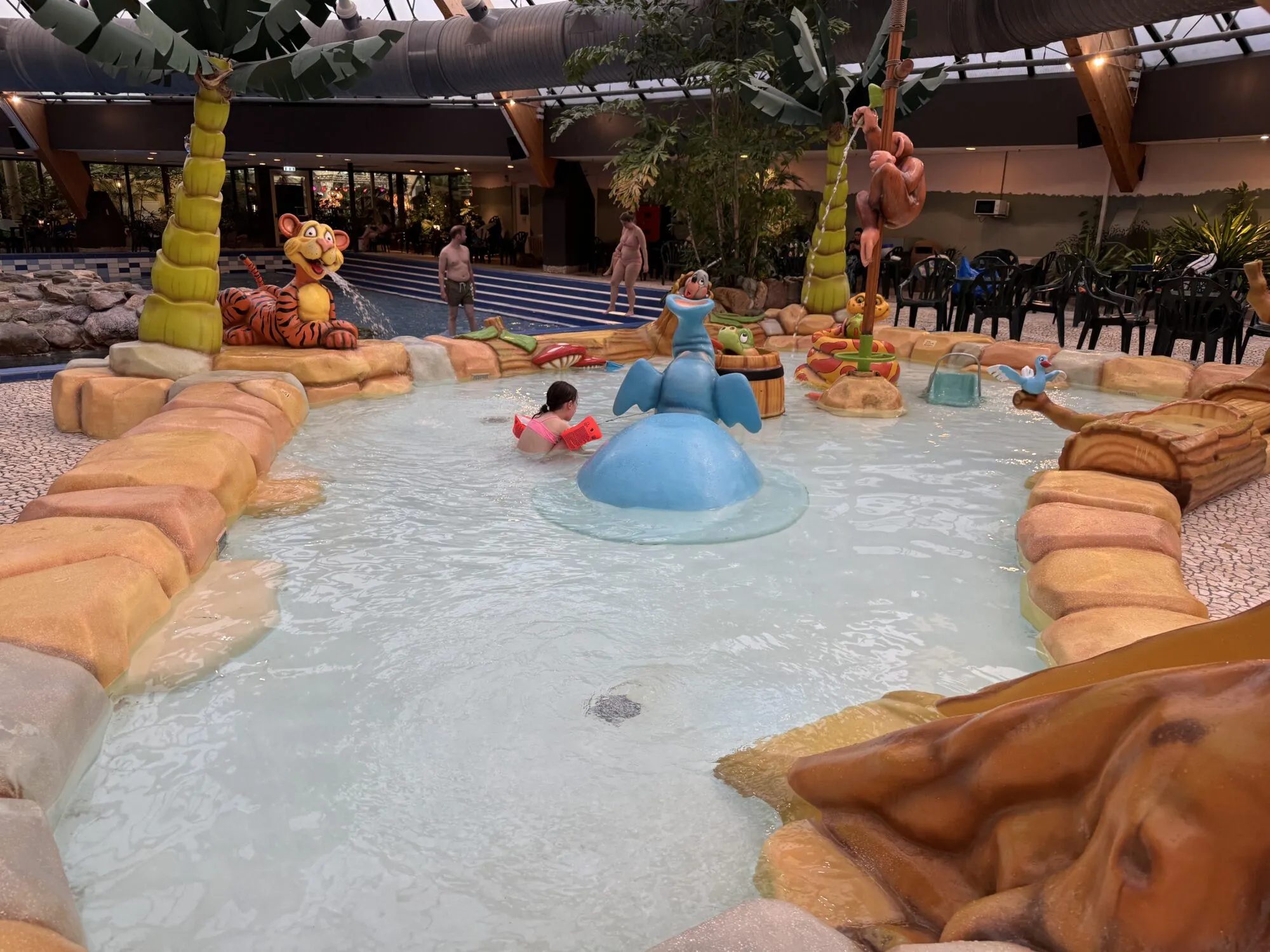 Babybecken im Schwimmbad des Landal De Lommerbergen