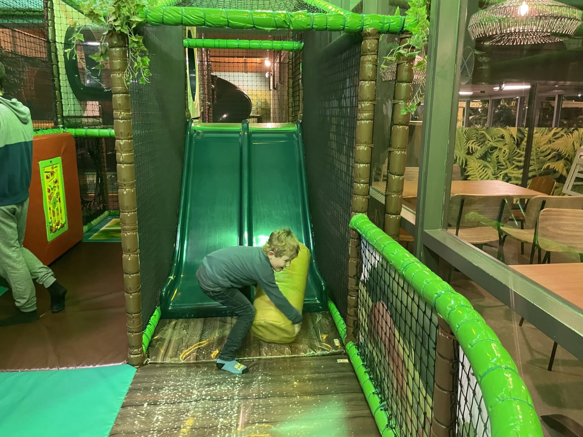 Indoor-Spielparadies im Landal De Lommerbergen