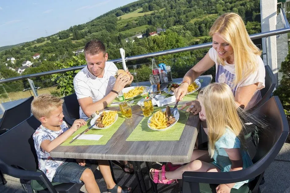 Landal Eifelpark Kronenburger See in Kronenburg, Nordrhein-Westfalen – Bild 9