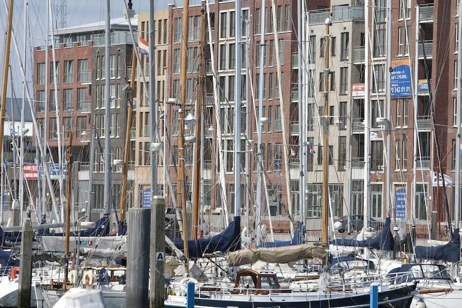 Landal Nautisch Centrum Scheveningen in Den Haag, Südholland – Bild 1