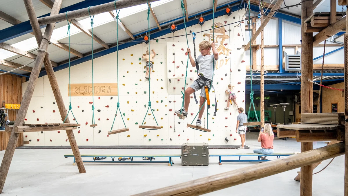 Landal Vakantiepark Hunzedal in Borger, Drenthe – Bild 11