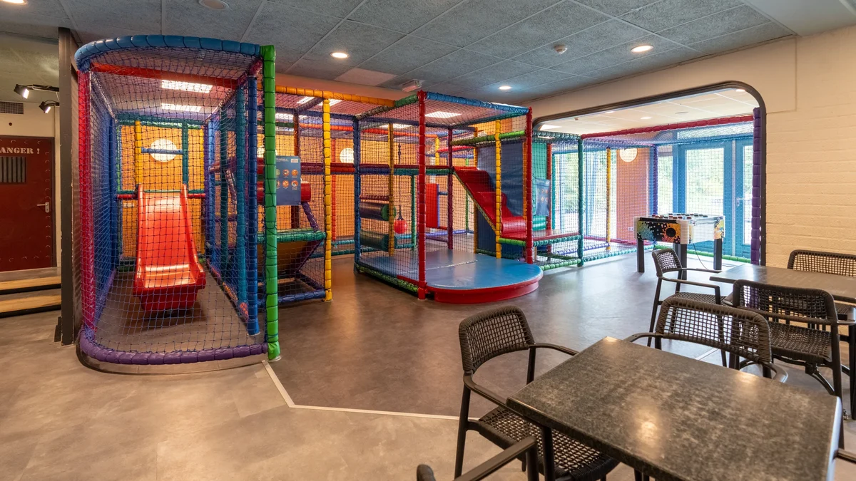Landal Vakantiepark Hunzedal in Borger, Drenthe – Bild 12