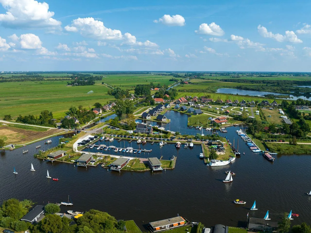 Landal Waterpark De Alde Feanen in De Veenhoop, Friesland – Bild 12