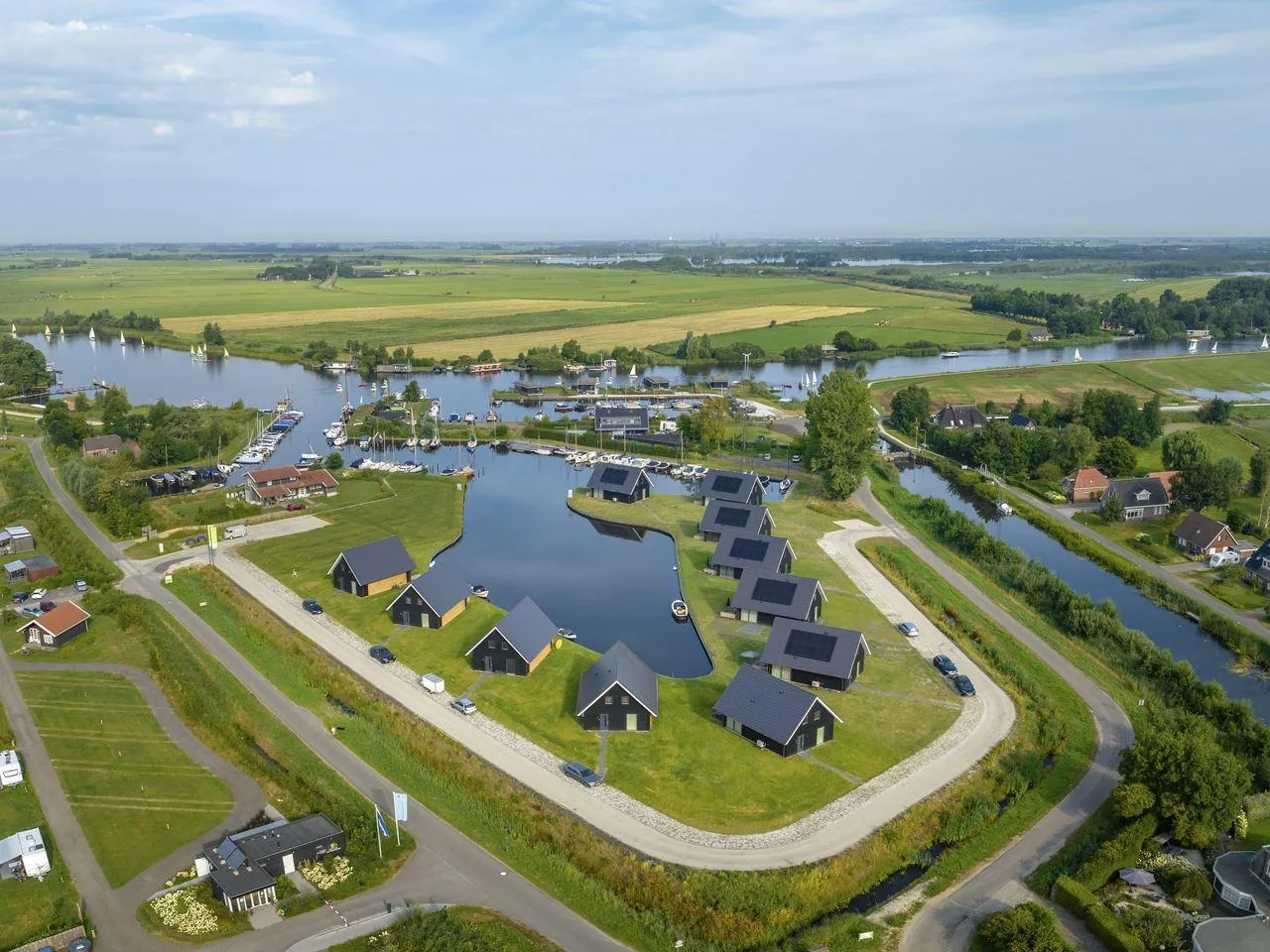 Landal Waterpark De Alde Feanen in De Veenhoop, Friesland – Bild 13