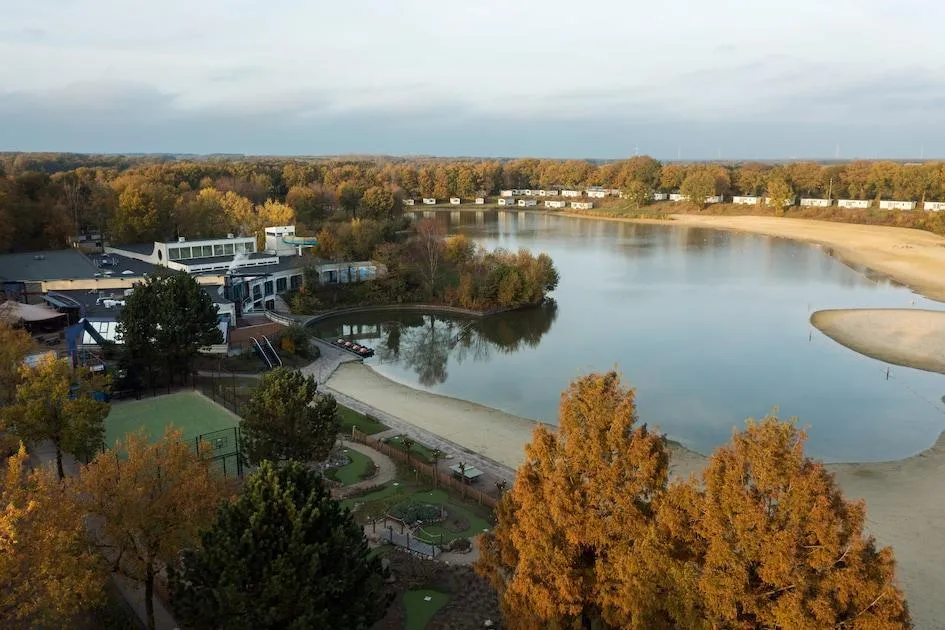 Roompot Vakantiepark Hunzedal in Borger, Drenthe – Bild 12