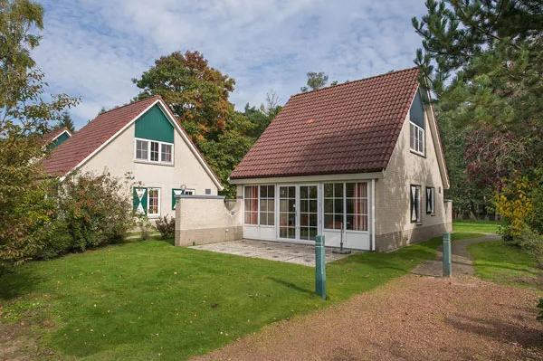 Bungalow für 6 Personen mit Klimaanlage, Haustiere willkommen im Ferienpark Hellendoorn