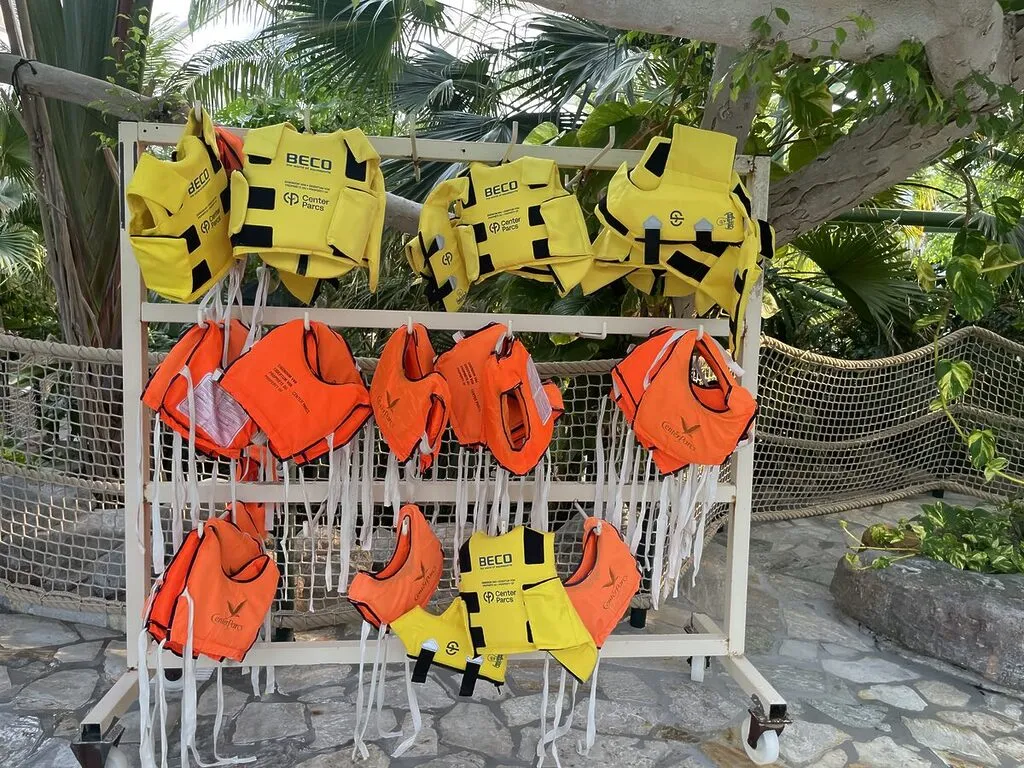 Schwimmwesten als Tipp fürs Aqua Mundo im Center Parcs