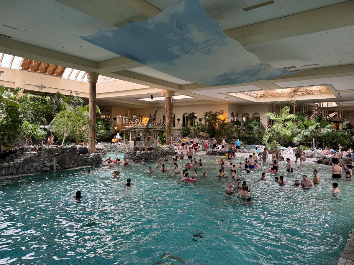 Das Aqua Mundo im Center Parcs Park Hochsauerland auf einen Blick