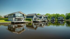 Landal Waterpark Sneekermeer 2 landal-waterpark-sneekermeer_pic1